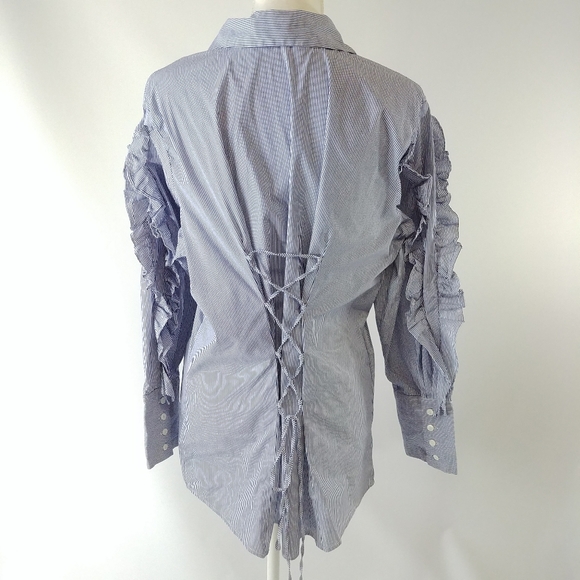 ✨3 for $30✨ NWOT Striped Stretch Button Down Top - Picture 7 of 11